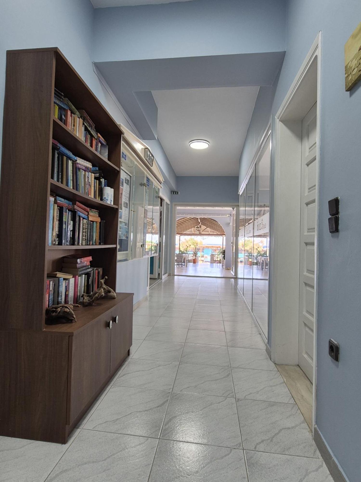 Sigma Hotel Paralia Vrachou Ngoại thất bức ảnh