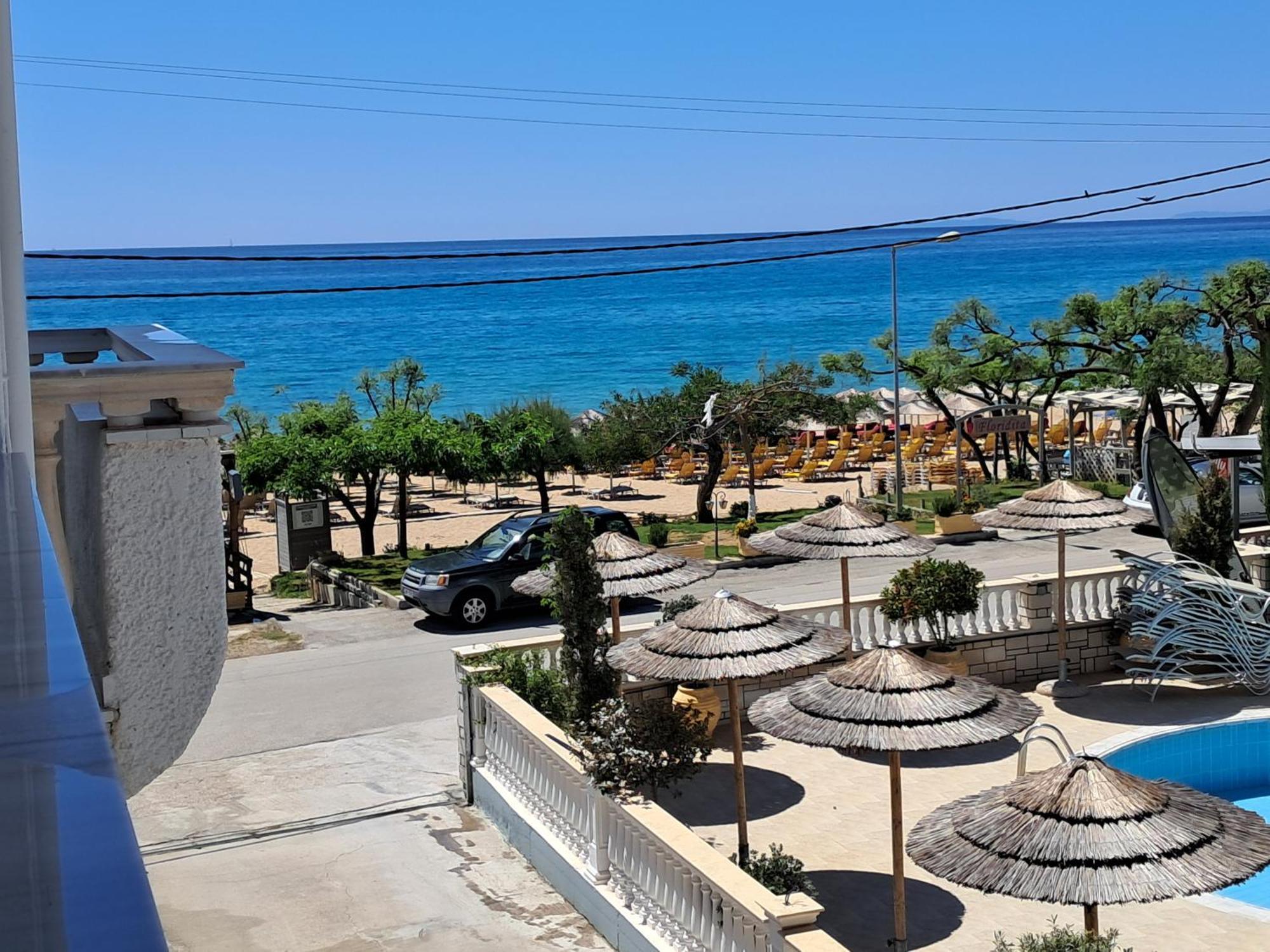 Sigma Hotel Paralia Vrachou Ngoại thất bức ảnh