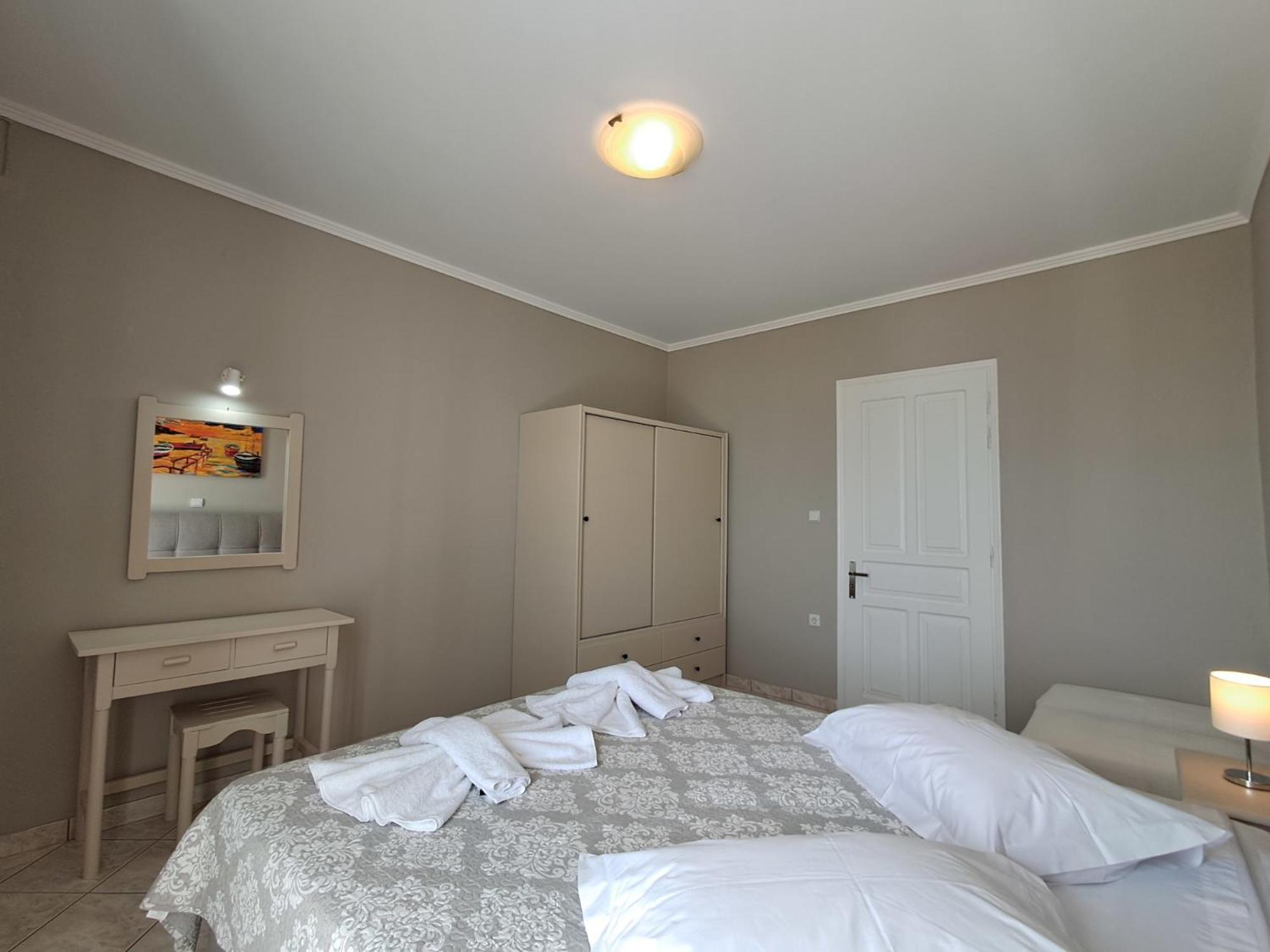 Sigma Hotel Paralia Vrachou Ngoại thất bức ảnh