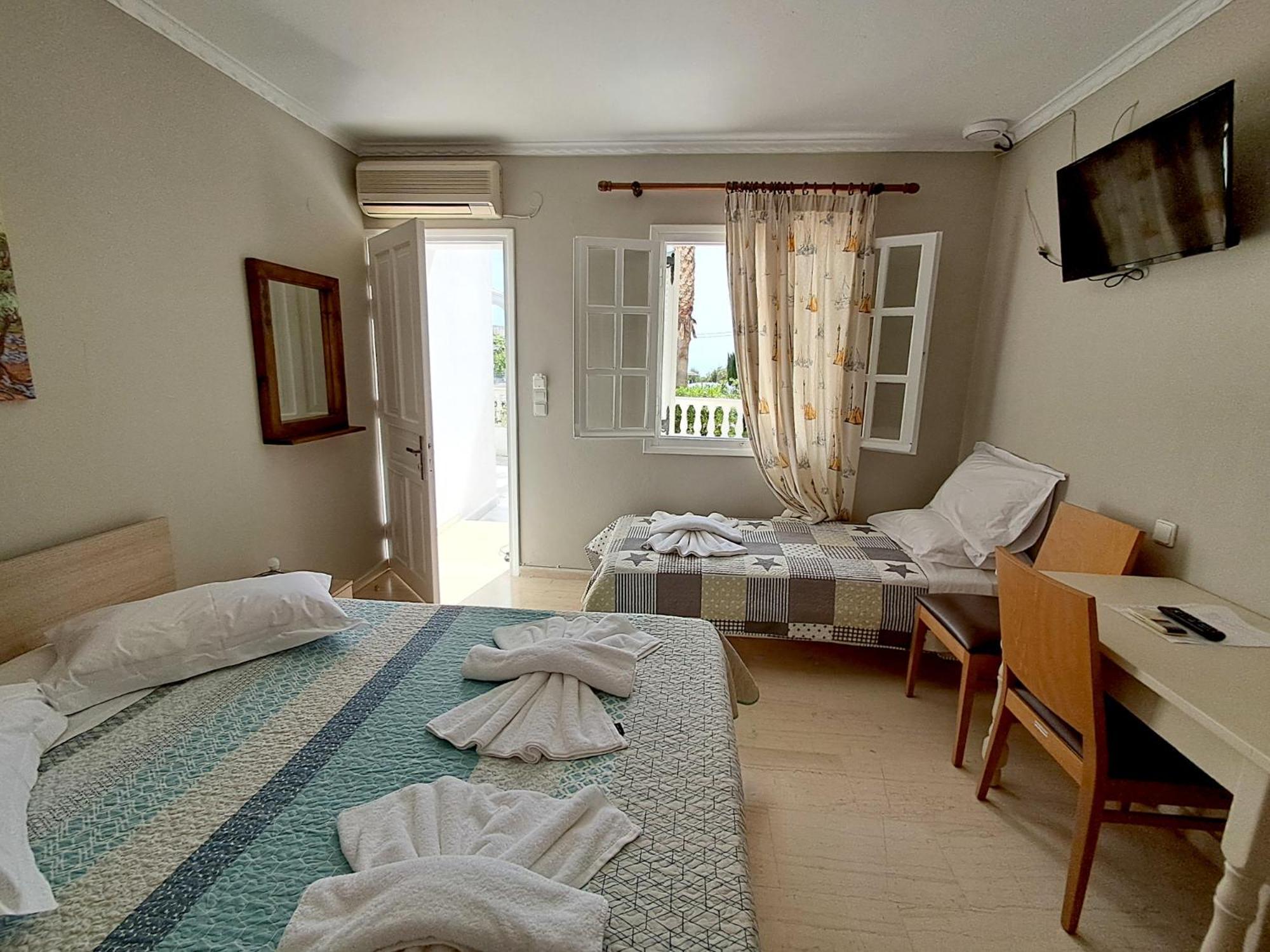Sigma Hotel Paralia Vrachou Ngoại thất bức ảnh